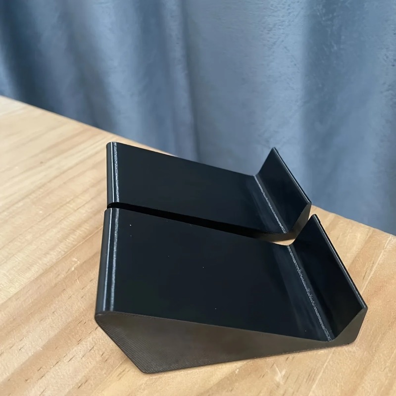 Uniwersalna, regulowana podsta – Desk Setup Design recenzja i cena
