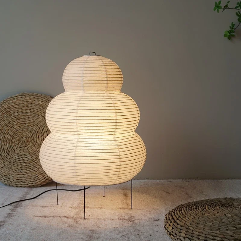 Japońska lampa stołowa z białe – Desk Setup Japan recenzja i cena